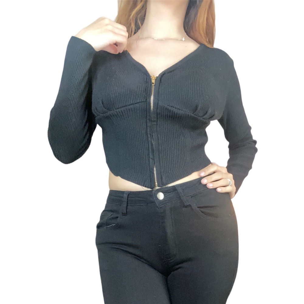 Women’s Medium Forever 21 Zip Up Black Jacket with Gold Zipper, Crop Longsleeve